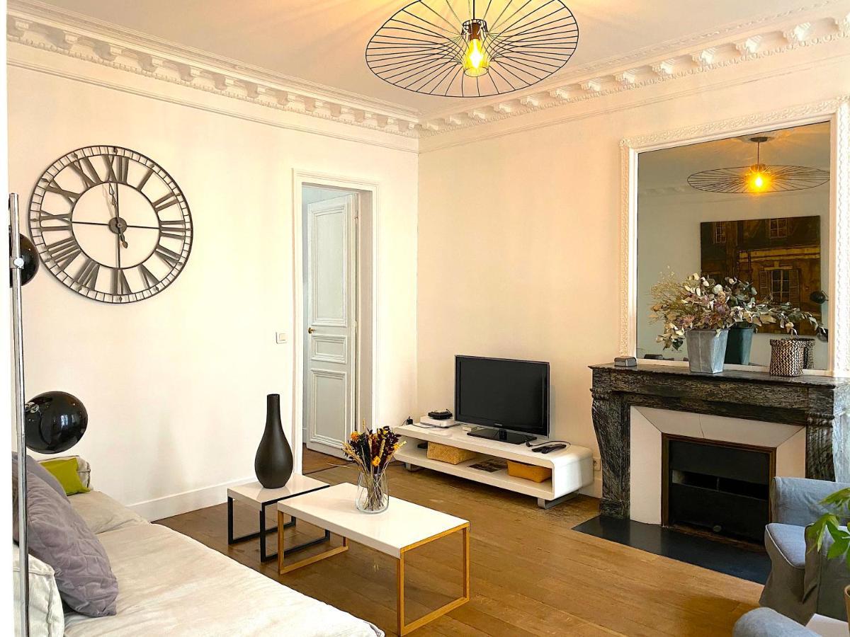 Real Parisian Apartment With 2 Bedrooms And Ac Εξωτερικό φωτογραφία