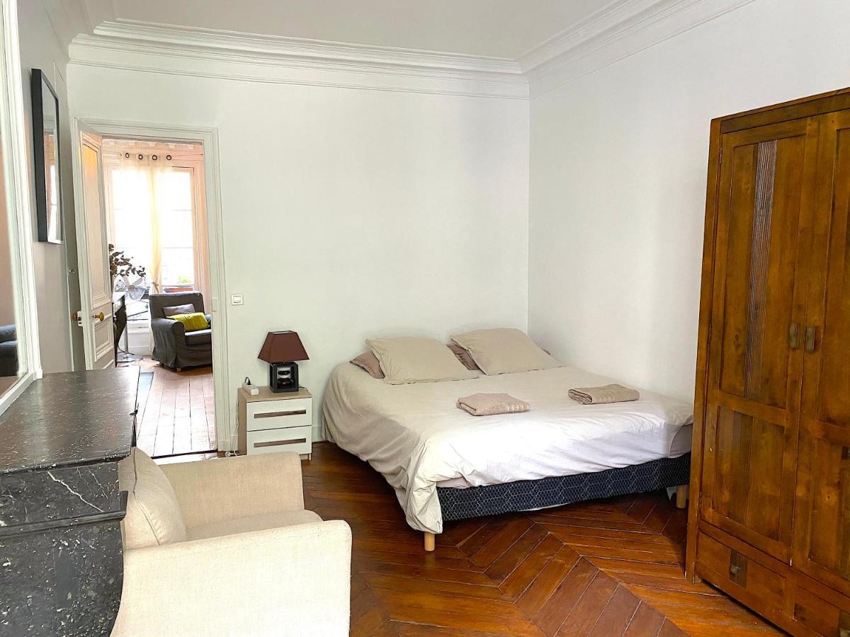 Real Parisian Apartment With 2 Bedrooms And Ac Εξωτερικό φωτογραφία