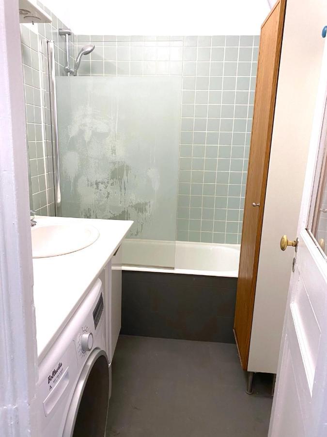 Real Parisian Apartment With 2 Bedrooms And Ac Εξωτερικό φωτογραφία
